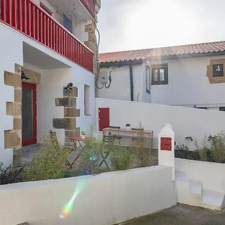 Basartena I Puerto Viejo